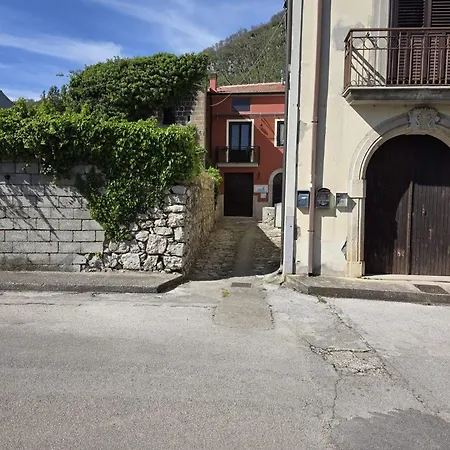 Domus Anemone 3* Avellino